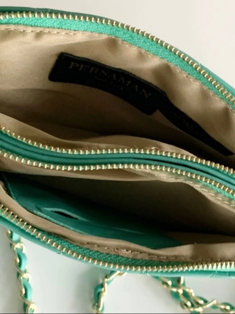 Persaman New York Crossbody